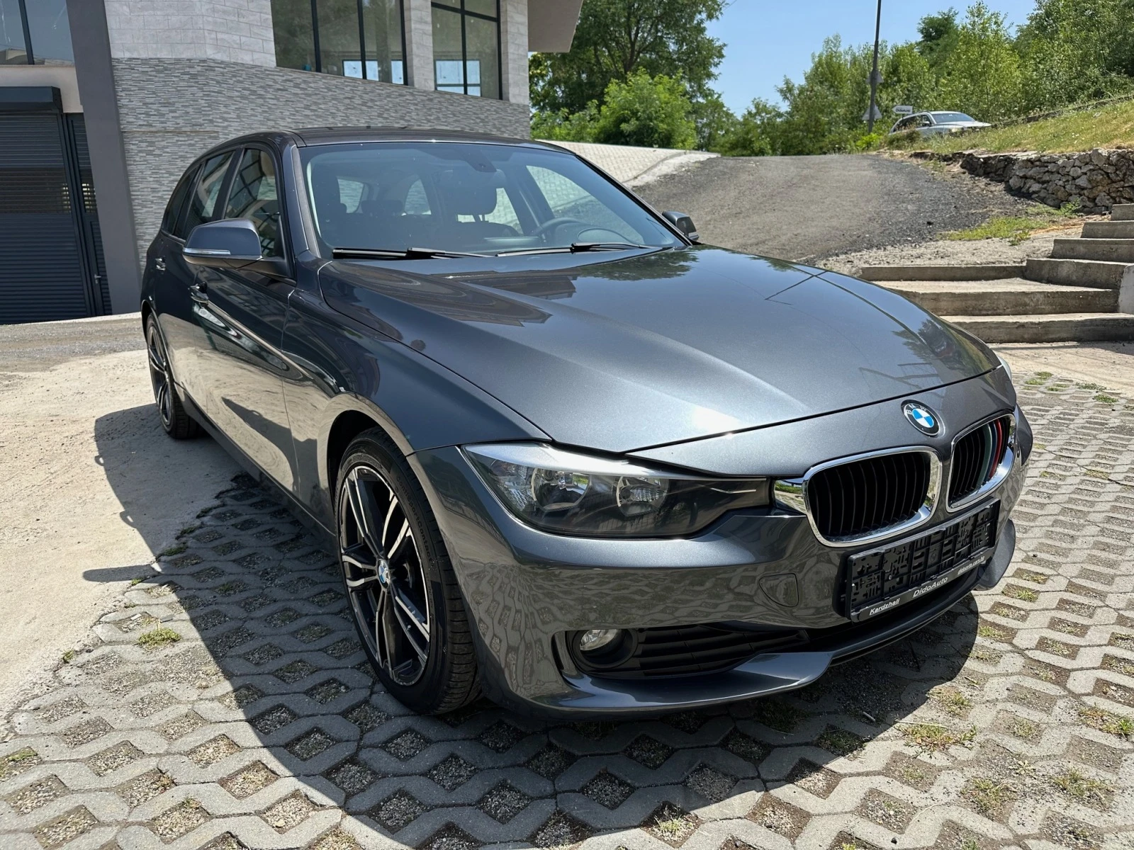 BMW 318 d Нави.Автомат. - изображение 2