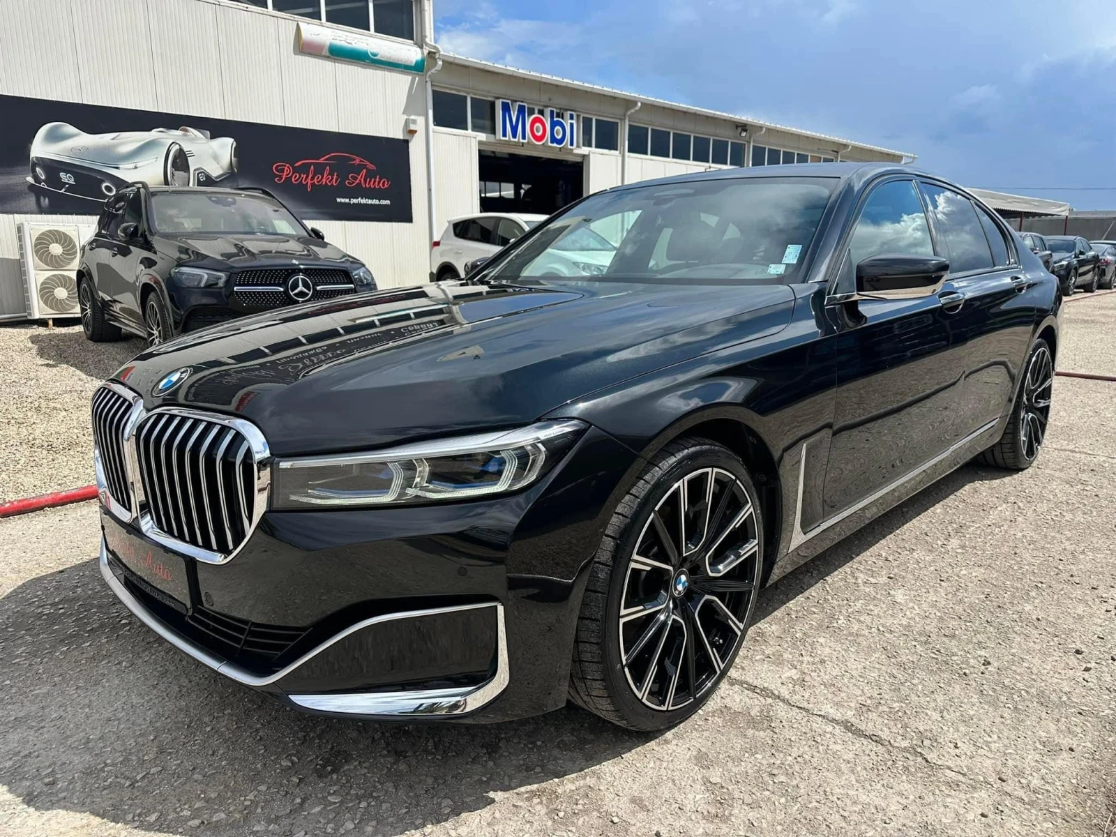 BMW 730 d xDrive * FULL Екстри * HEAD UP *  - [1] 