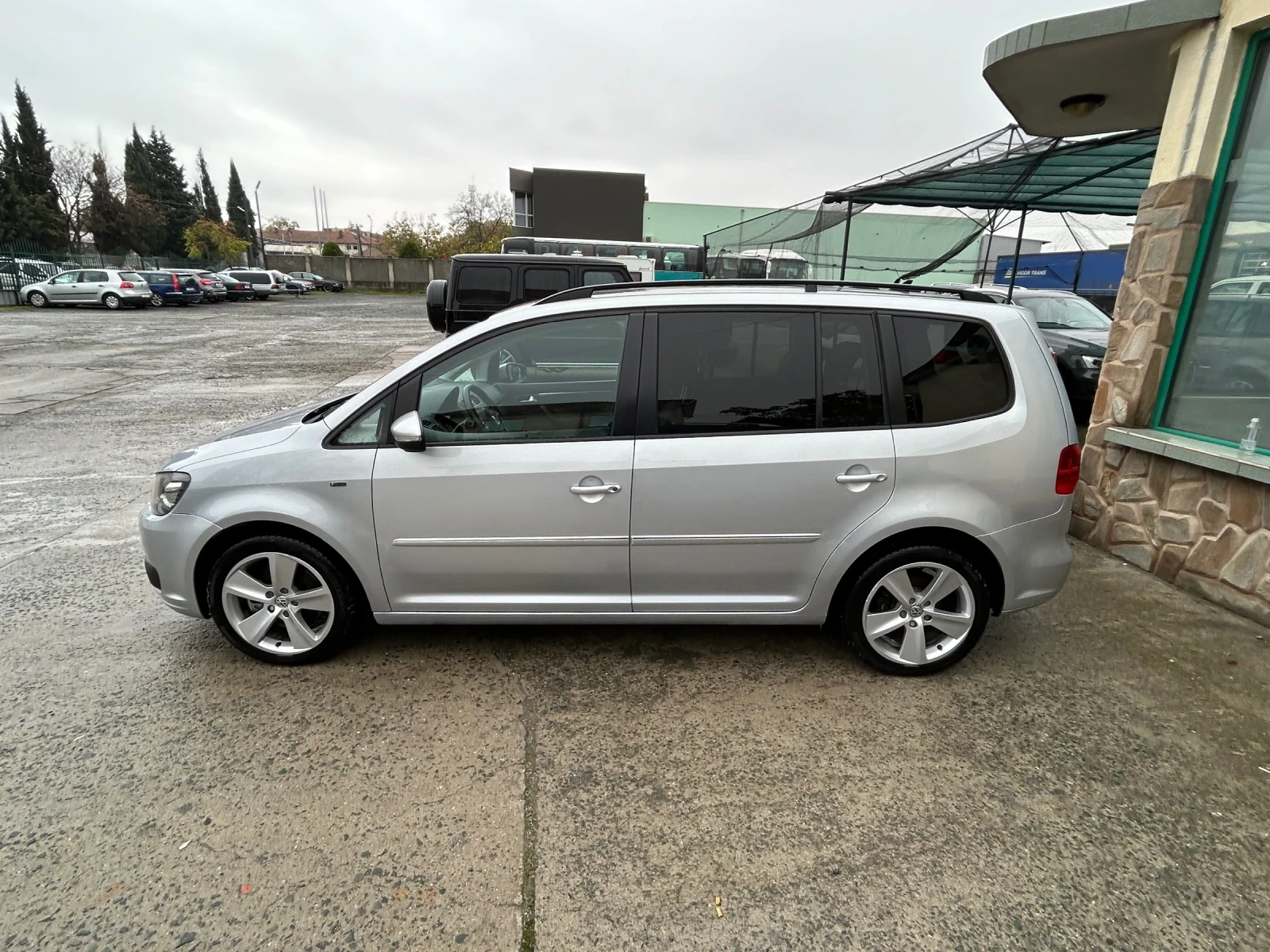 VW Touran 2.0TDI LED  - изображение 8