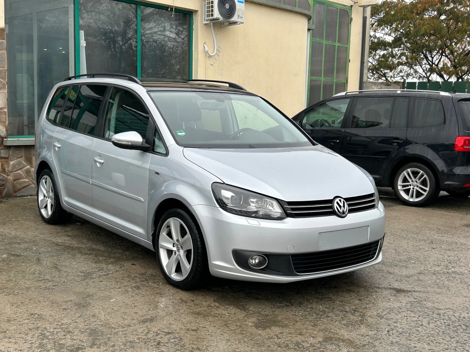 VW Touran 2.0TDI LED  - изображение 3