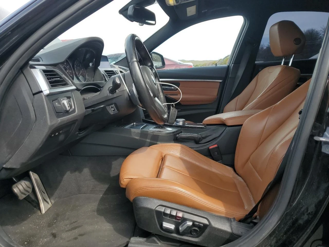 BMW 340  - изображение 9