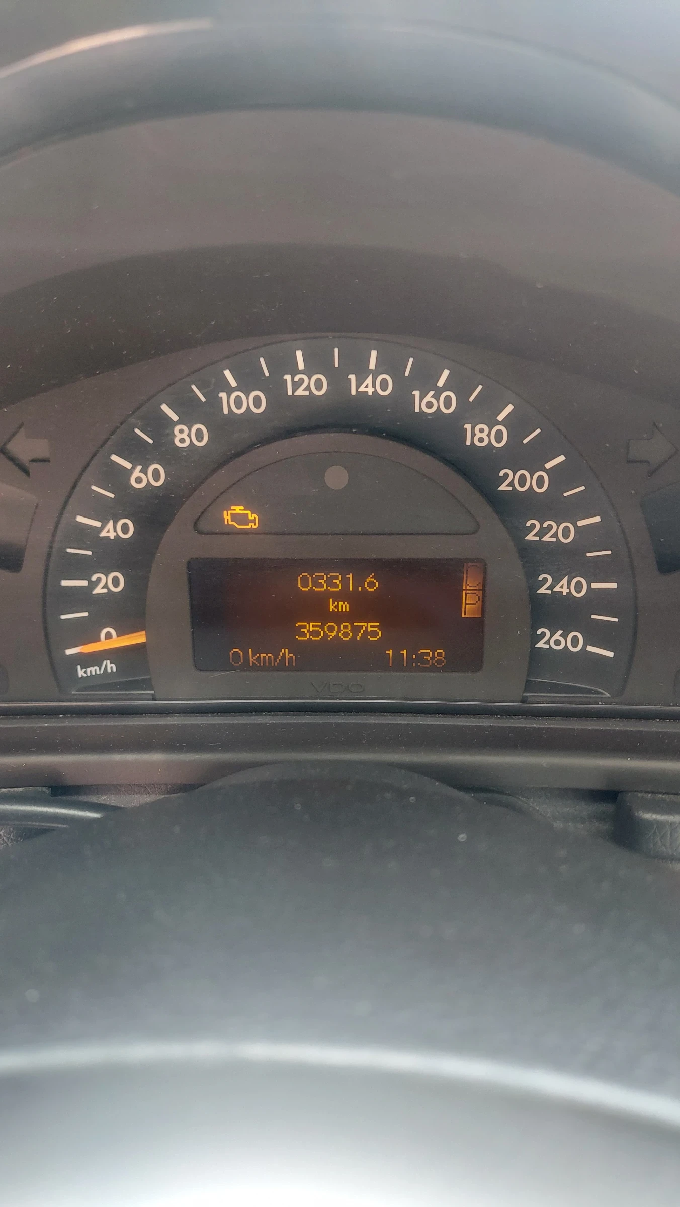 Mercedes-Benz C 180  - изображение 6