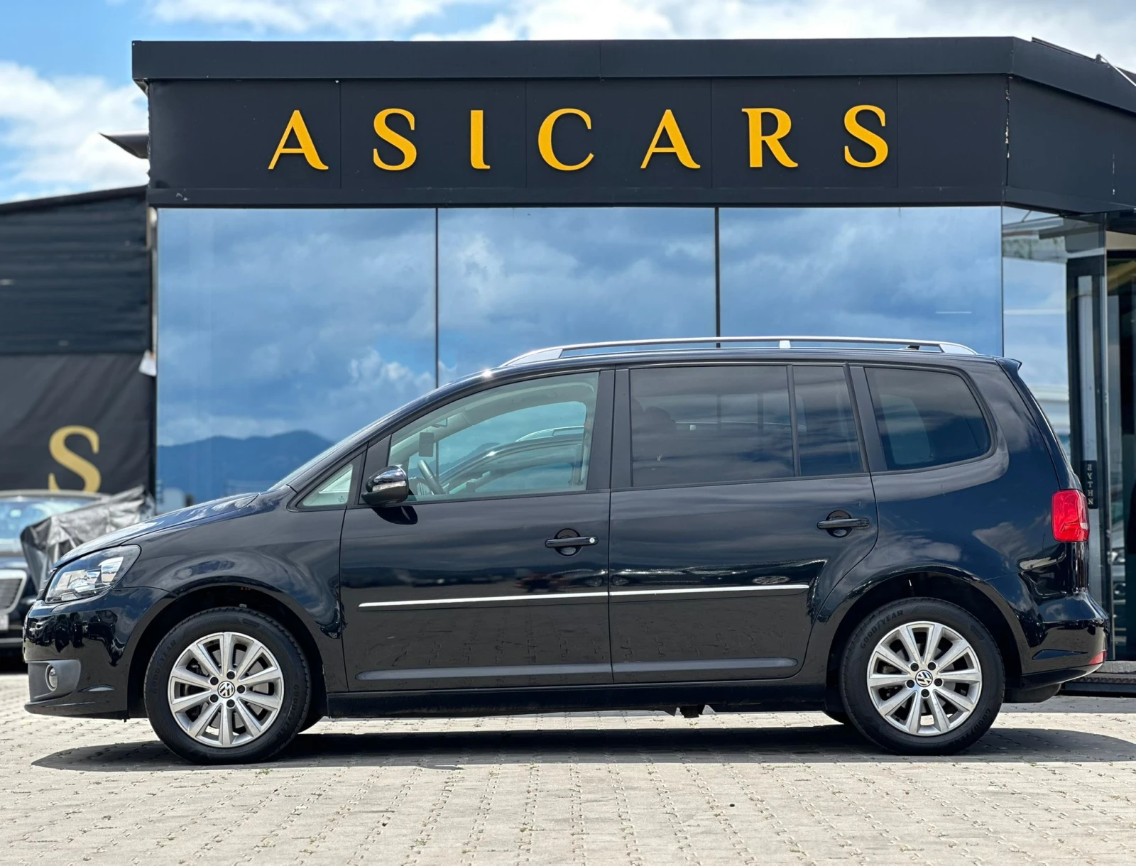 VW Touran / 1.4 TSI / AUTOMAT / HIGHLINE / ECOFUEL / EURO 5  - изображение 2