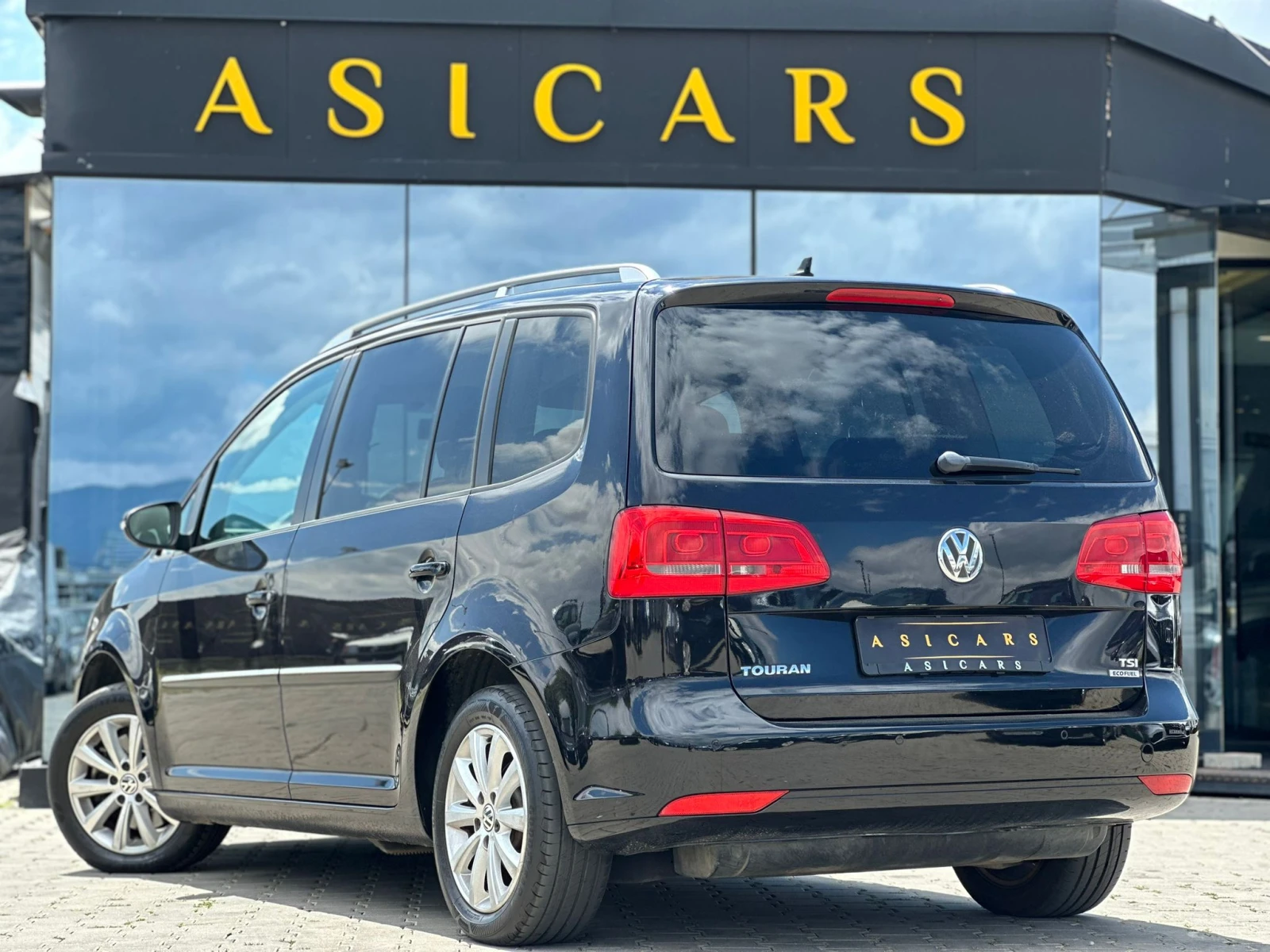 VW Touran / 1.4 TSI / AUTOMAT / HIGHLINE / ECOFUEL / EURO 5  - изображение 3
