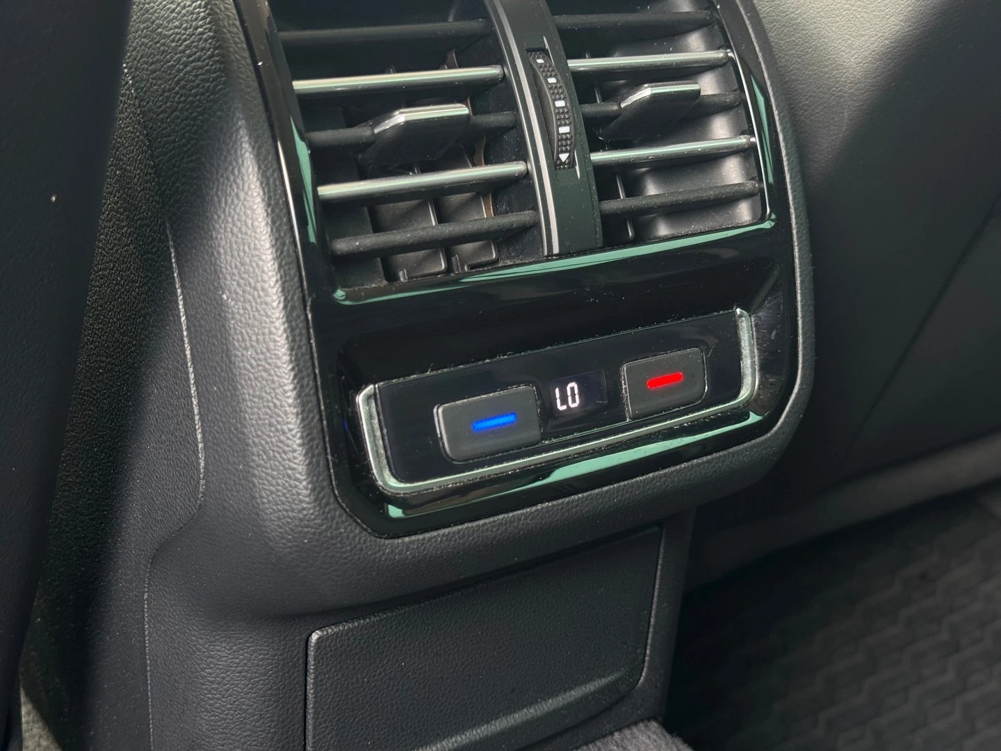 VW Passat HL 2.0TDI SCR BMT 4MOTION - изображение 9
