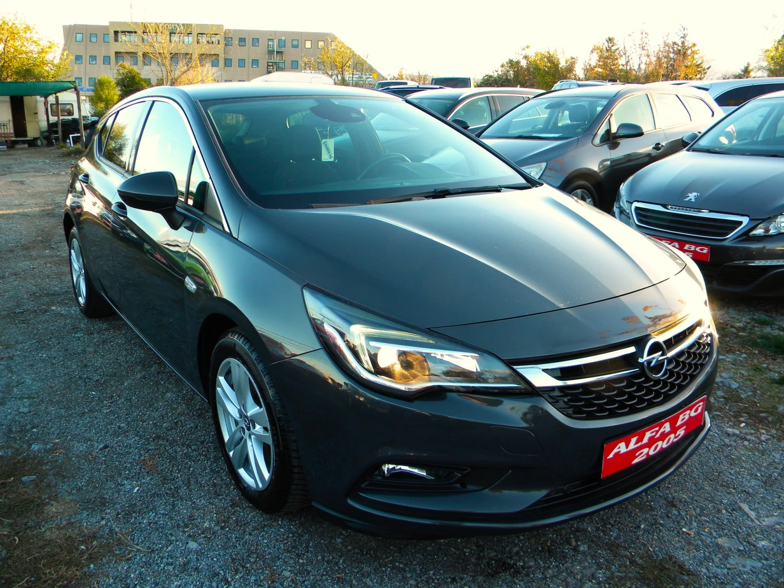 Opel Astra EURO6B* 1.6CDTI-151000km* INNOVATION* АВТОМАТ-DIST - изображение 3