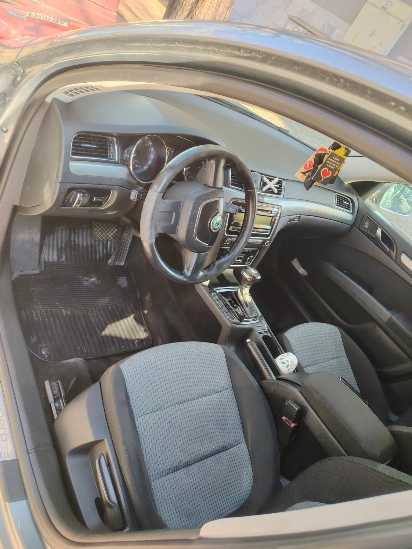 Skoda Superb  - изображение 8