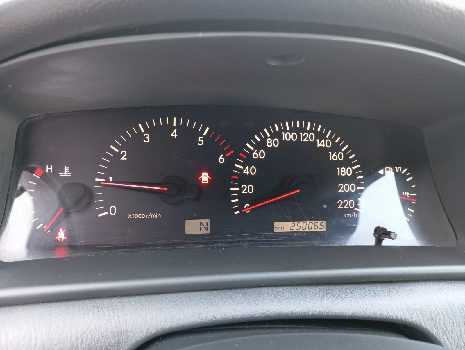 Toyota Corolla Avtomat, снимка 12 - Автомобили и джипове - 53747935