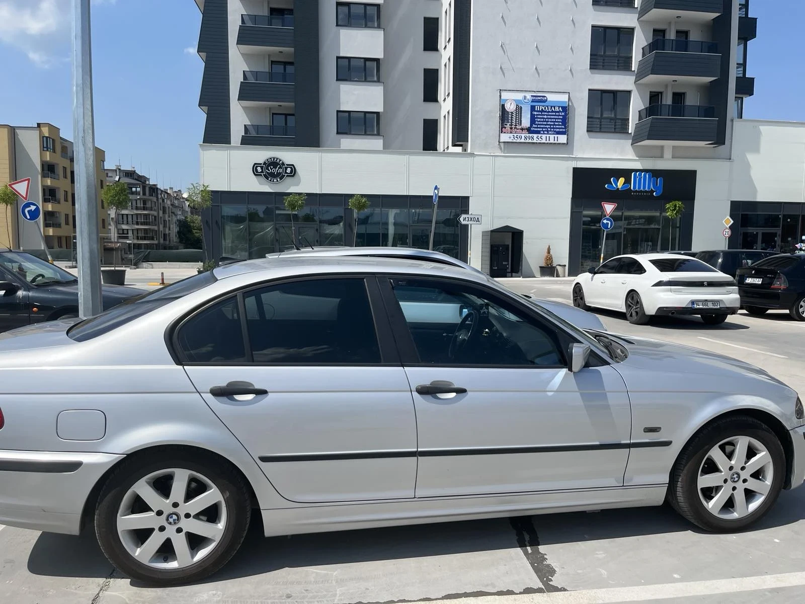 BMW 318 Е46 Бензин, снимка 3 - Автомобили и джипове - 54033694