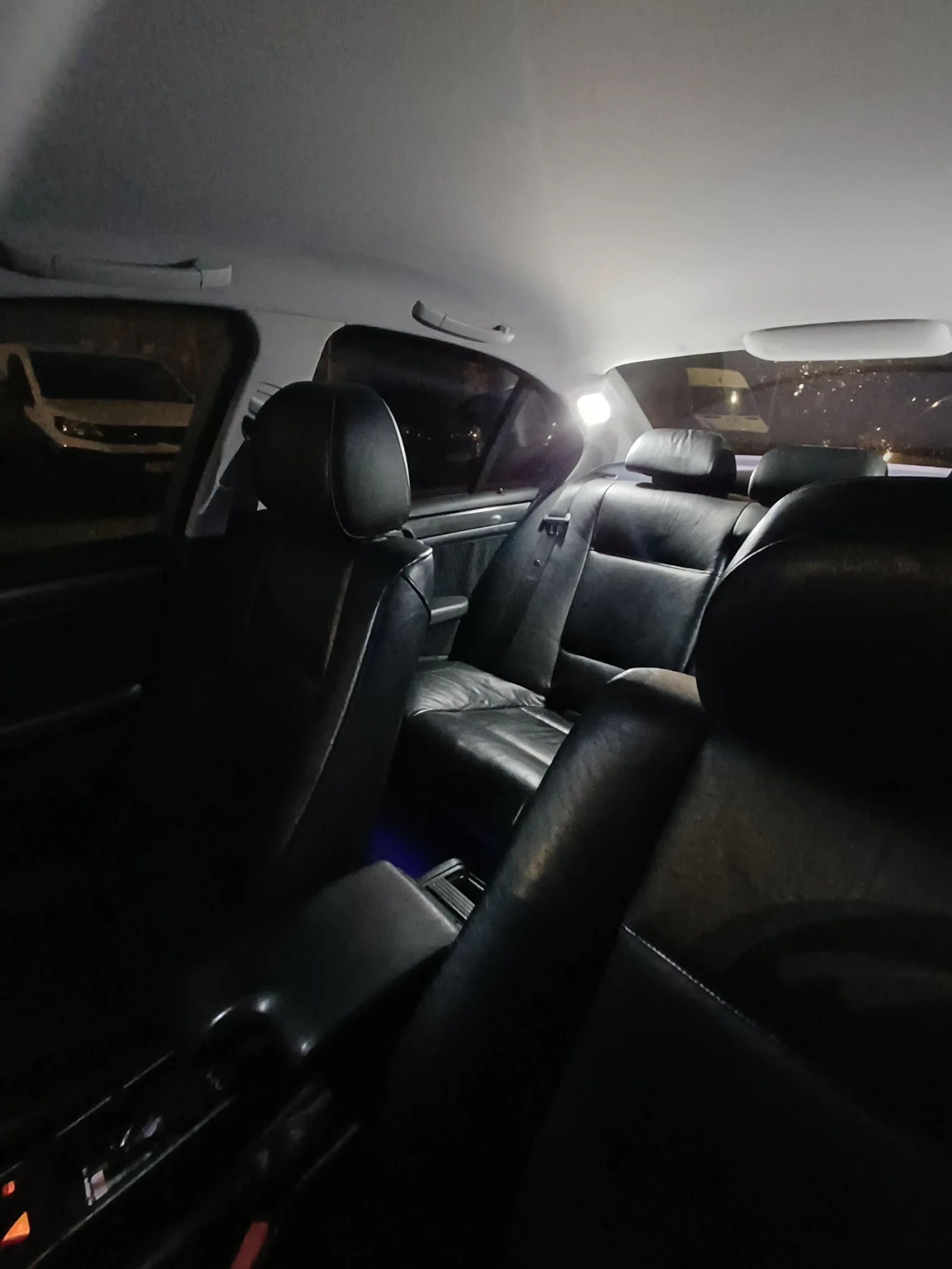 BMW 318 Е46 Бензин, снимка 15 - Автомобили и джипове - 54033694