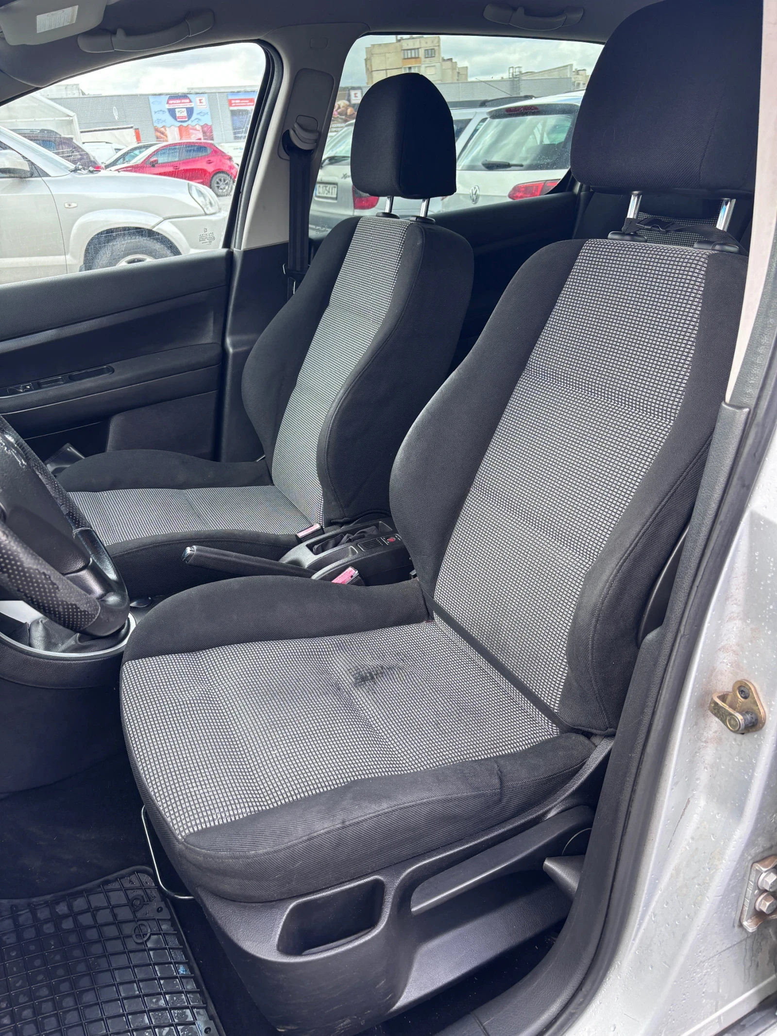 Peugeot 307, снимка 8 - Автомобили и джипове - 54079231