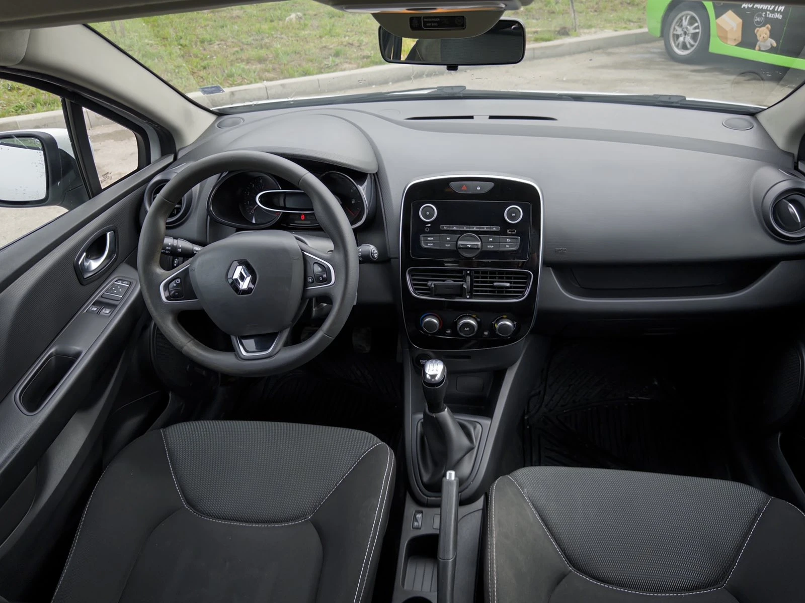 Renault Clio 1.5 DCI N1, снимка 7 - Автомобили и джипове - 54219111