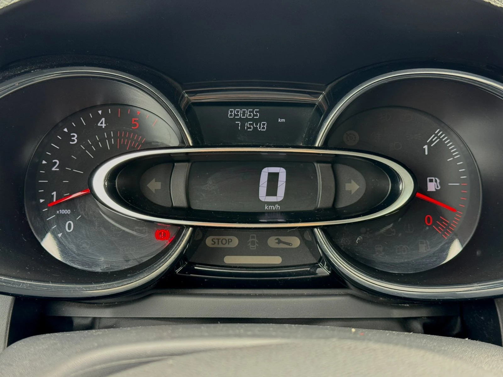 Renault Clio 1.5 DCI N1, снимка 8 - Автомобили и джипове - 54219111