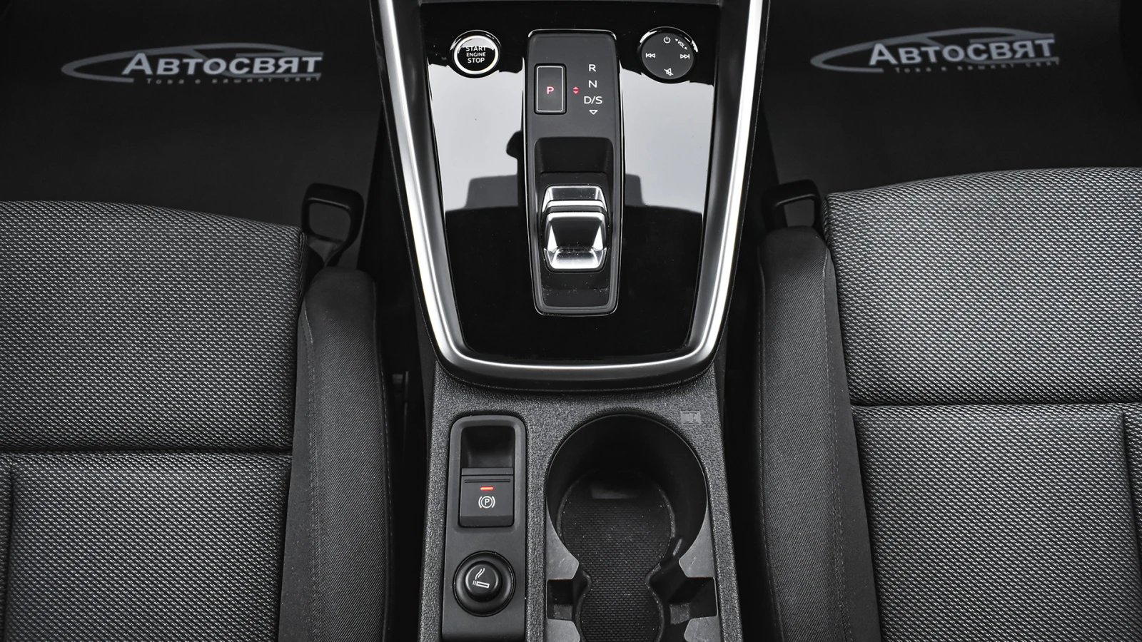 Audi A3 Sportback S line 45 TFSI e Plug-in Hybrid S tronic, снимка 11 - Автомобили и джипове - 54740441