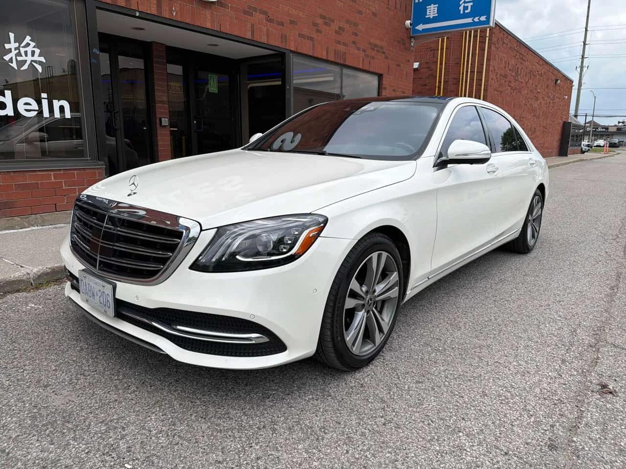 Mercedes-Benz S 560 ДИСТРОНИК * ОБДУХВАНЕ * 360 * МАСАЖИ