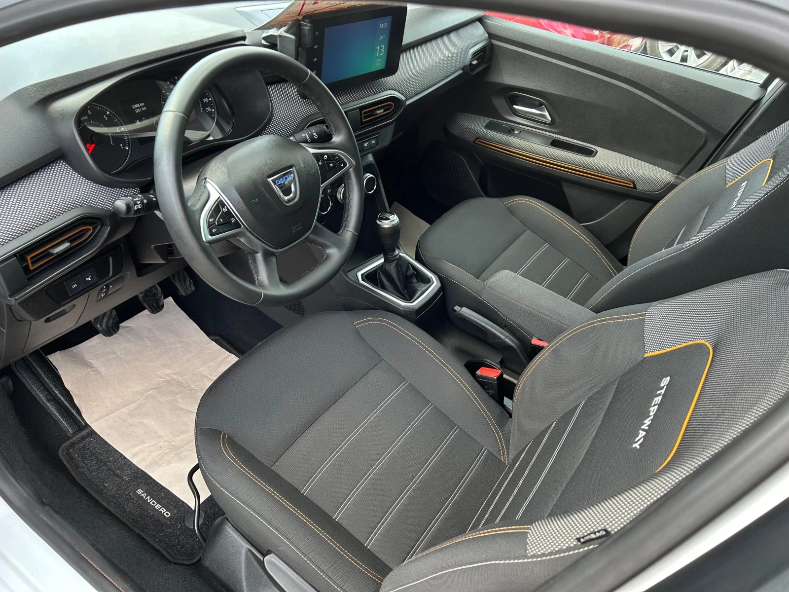 Dacia Sandero 1000�/���-������/100�.�./STEPWAY/EURO 6 | Mobile.bg � ����������� 9