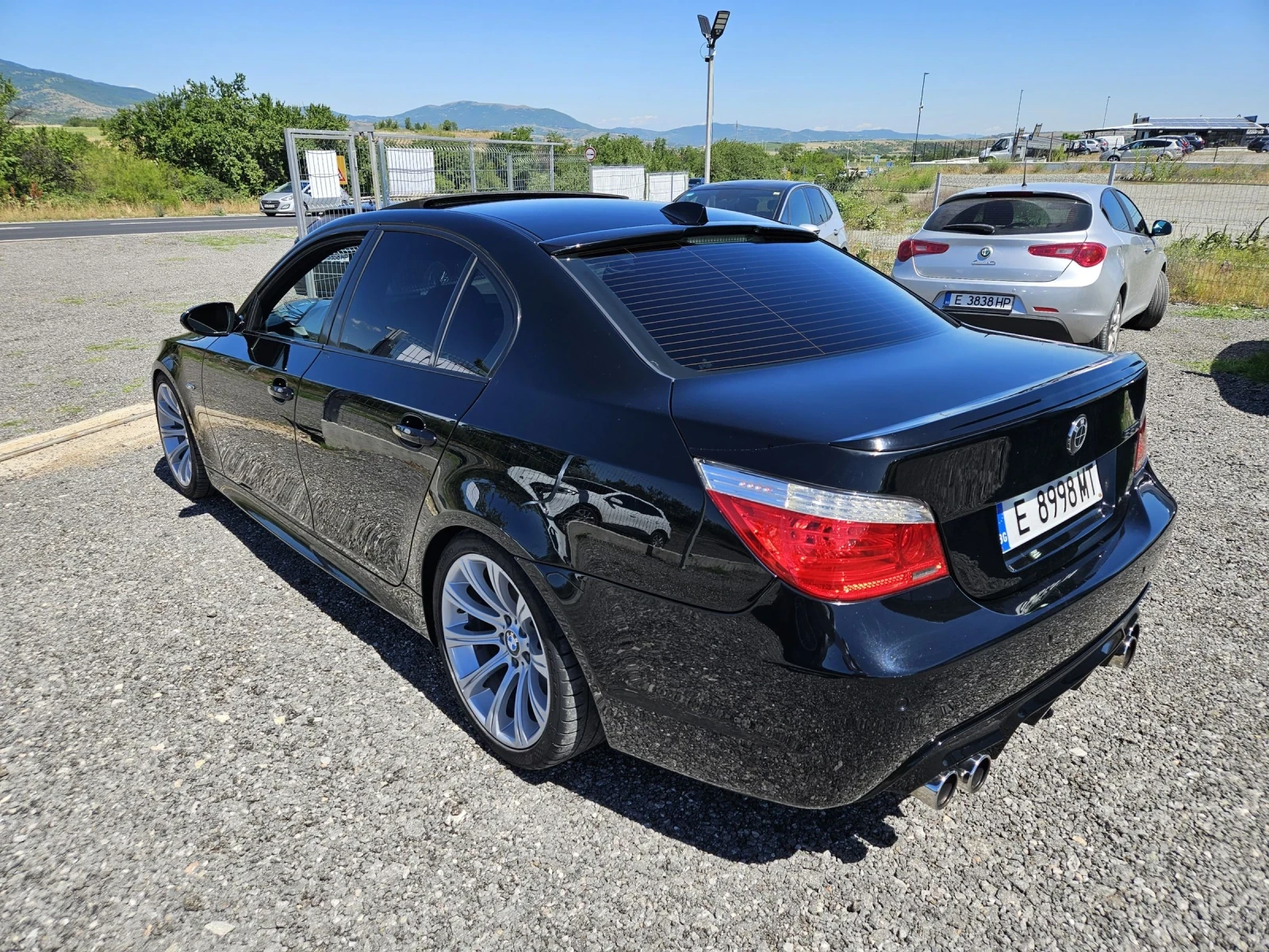 BMW 530, снимка 3 - Автомобили и джипове - 54910516