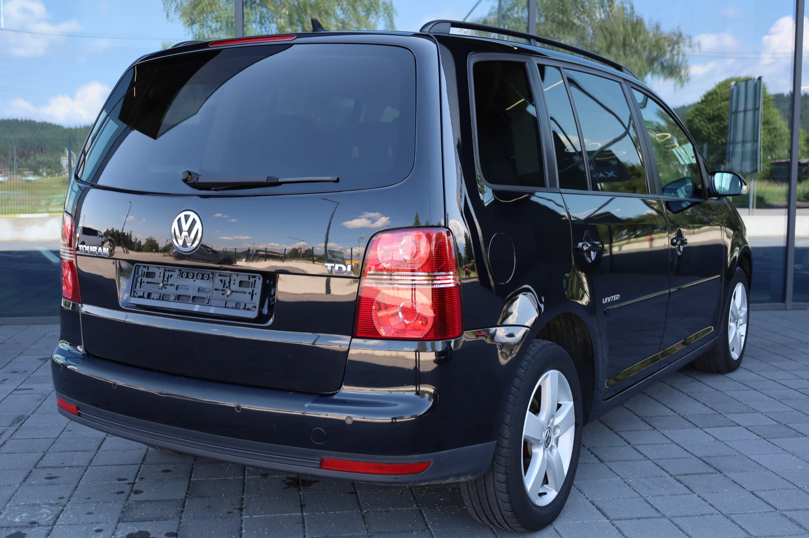 VW Touran 1.9TDI* UNITED* , снимка 7 - Автомобили и джипове - 54962003