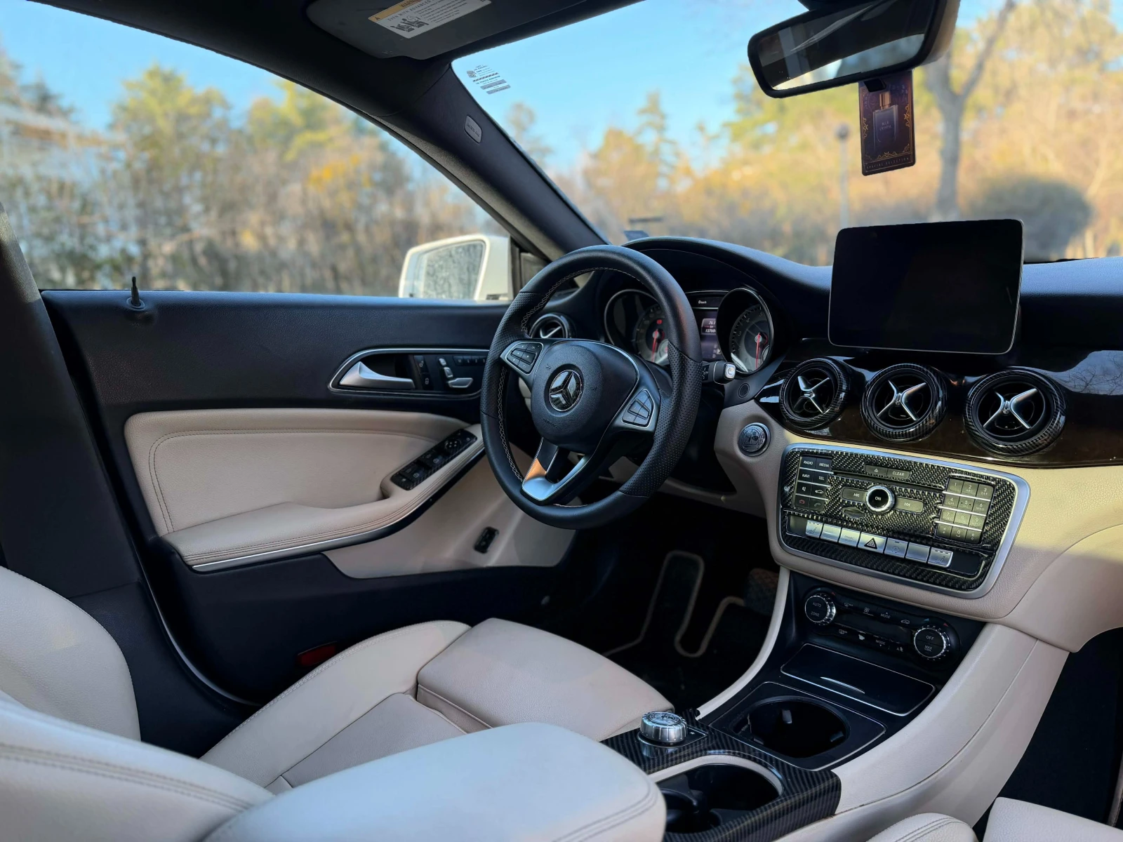 Mercedes-Benz CLA 250, снимка 8 - Автомобили и джипове - 55001599