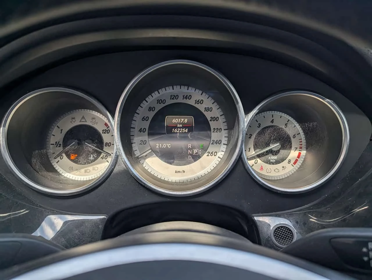 Mercedes-Benz CLS 550 CARFAX, снимка 6 - Автомобили и джипове - 55640456