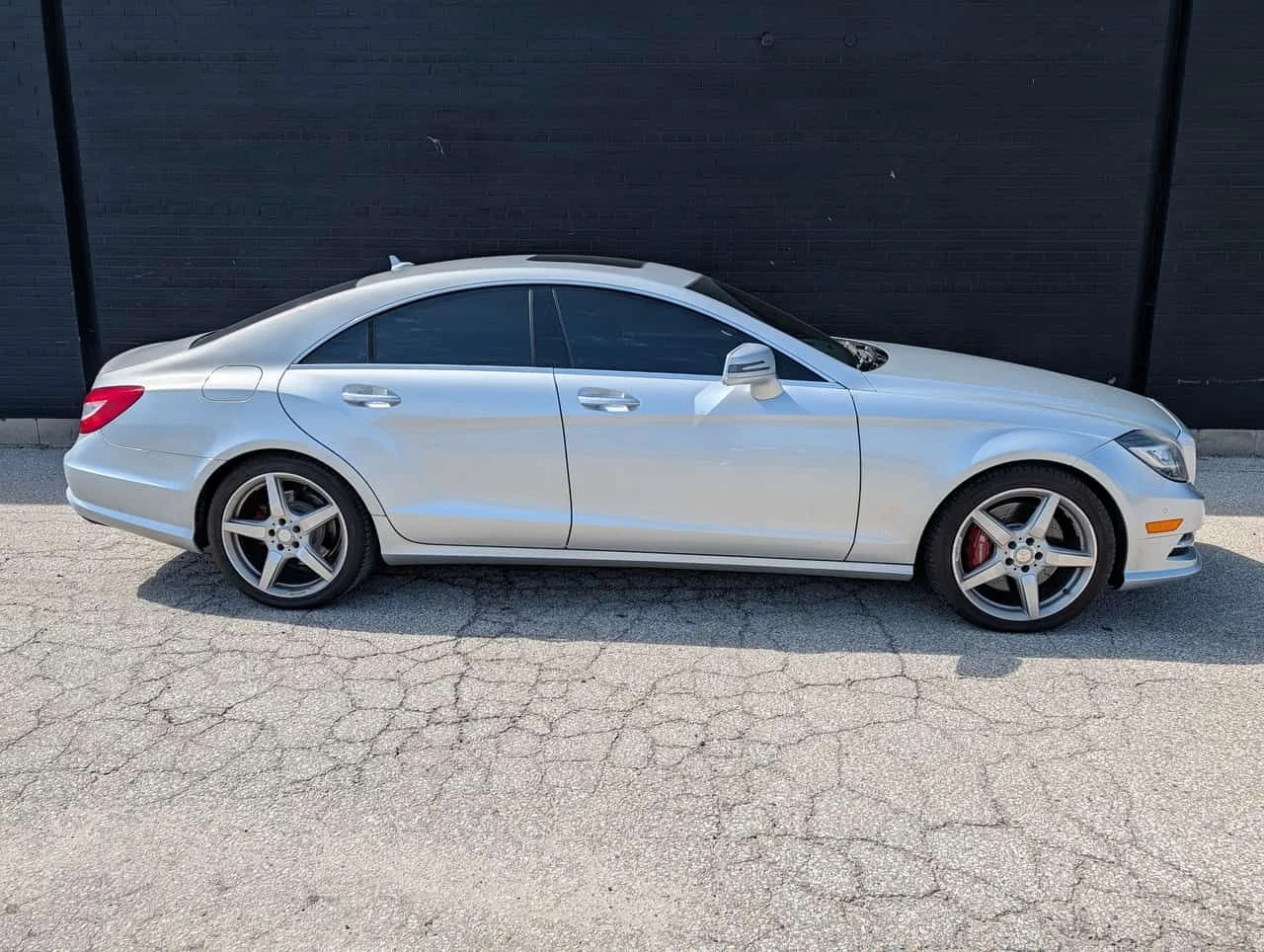 Mercedes-Benz CLS 550 CARFAX, снимка 11 - Автомобили и джипове - 55640456