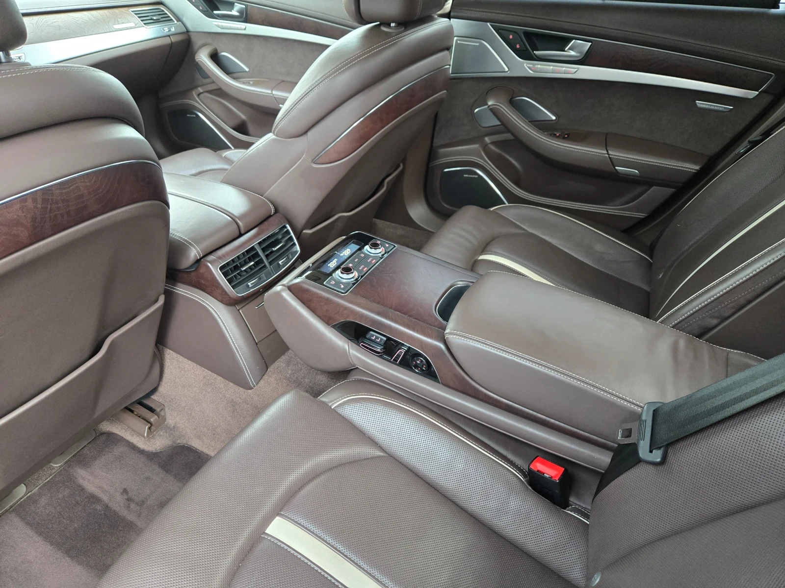 Audi A8, снимка 14 - Автомобили и джипове - 55655875