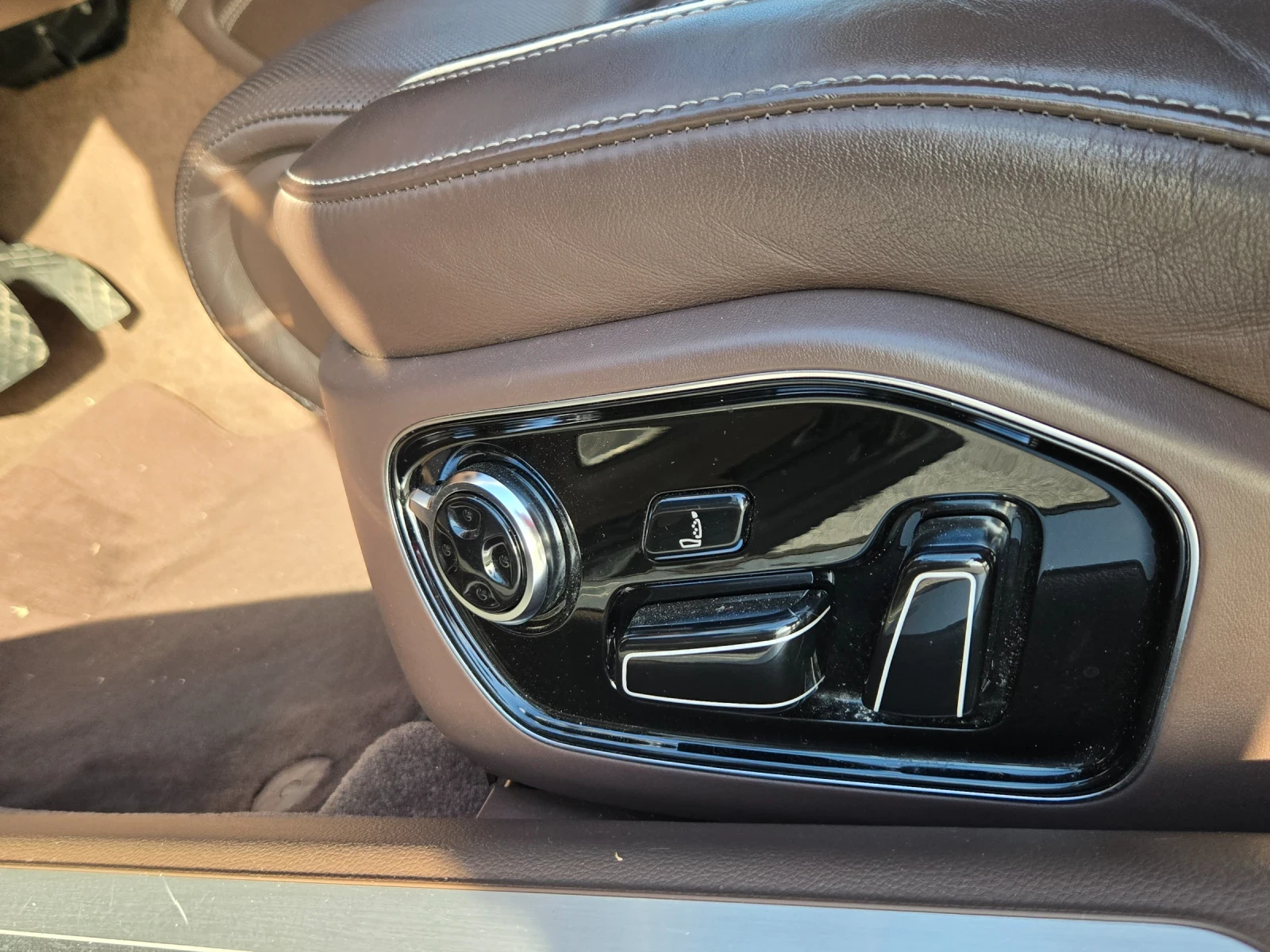 Audi A8, снимка 12 - Автомобили и джипове - 55655875
