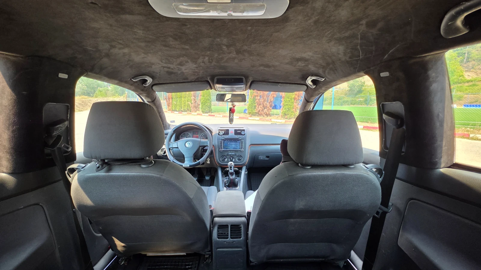 VW Golf 1.9 TDI 90к.с., снимка 11 - Автомобили и джипове - 55715089