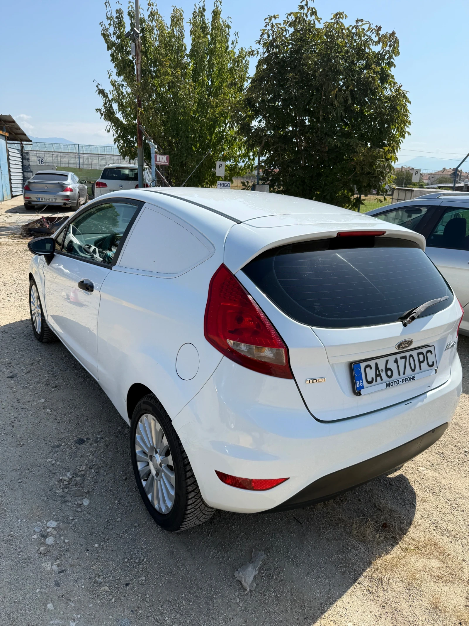 Ford Fiesta 1.5, снимка 7 - Автомобили и джипове - 55846347