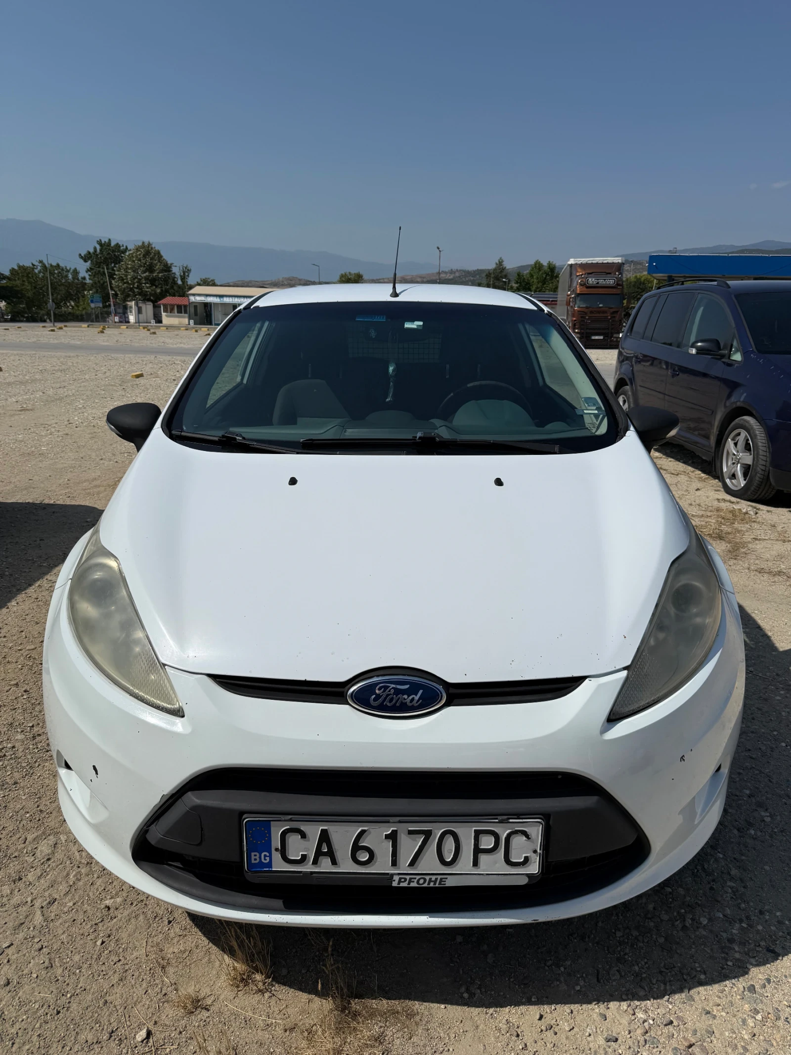 Ford Fiesta 1.5, снимка 3 - Автомобили и джипове - 55846347