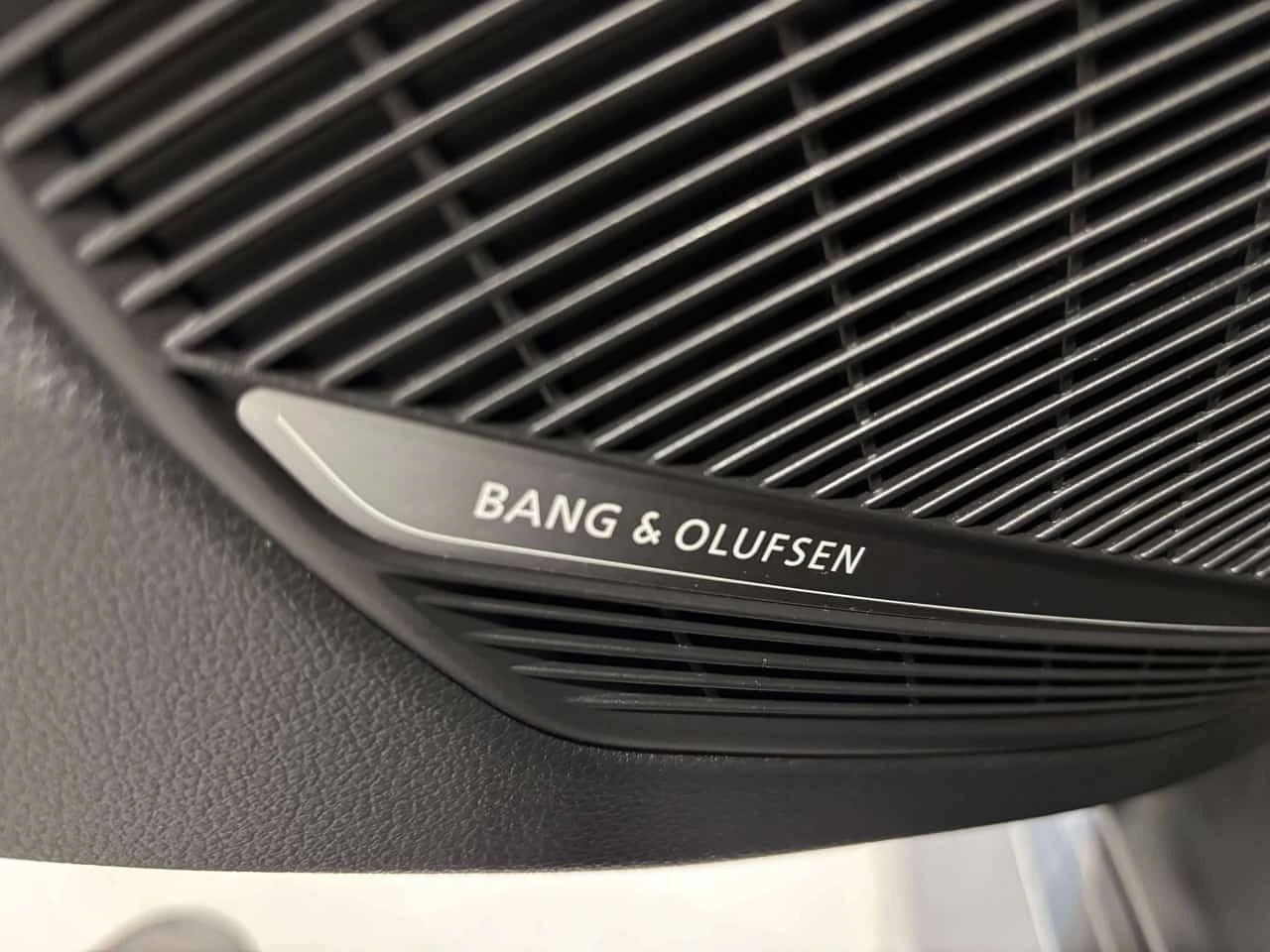 Audi A4 * 2.0 TFSI Technik| S LINE| QUATTRO| CLUSTERNAV| A | Mobile.bg � ����������� 13