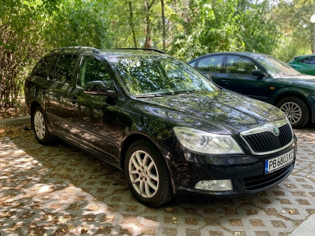 Skoda Octavia 1.6TDi, снимка 4 - Автомобили и джипове - 56563663