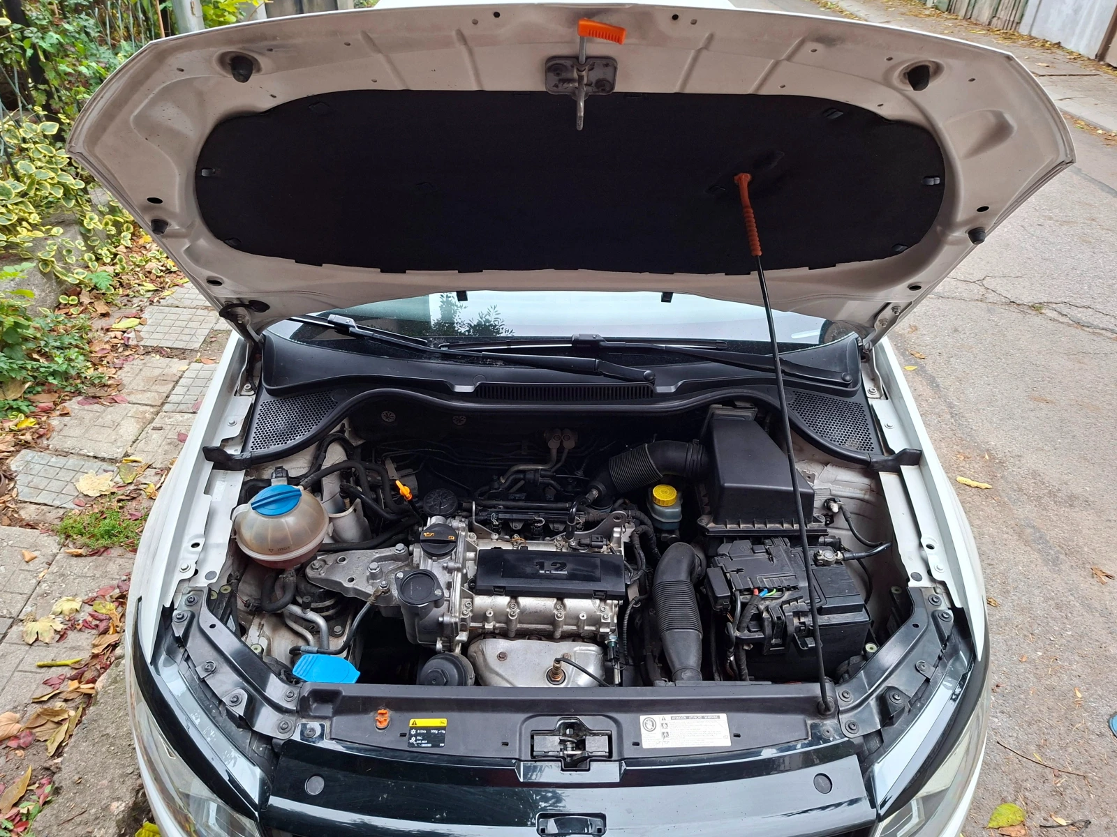 VW Polo 1.2 12V, снимка 15 - Автомобили и джипове - 56742344
