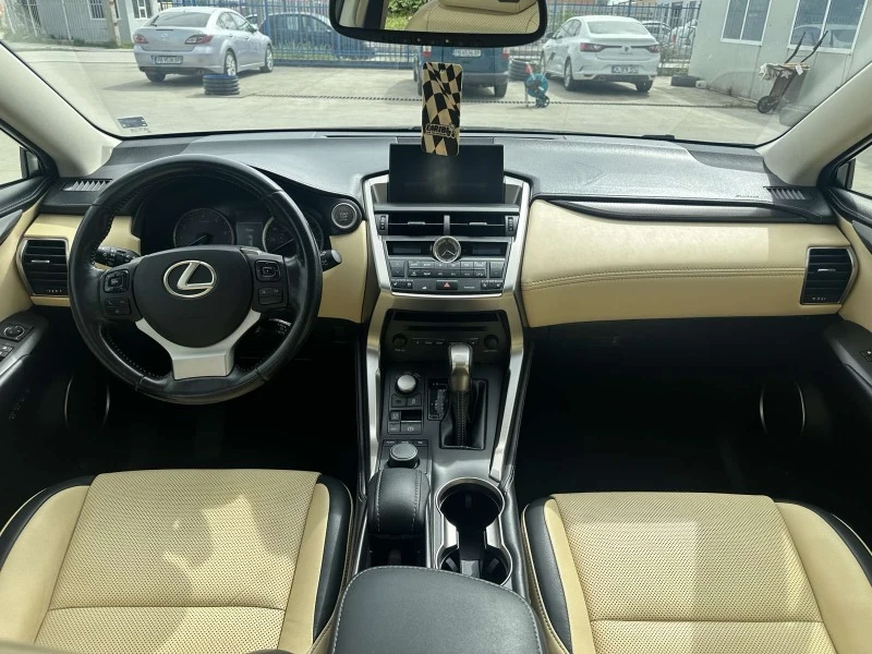 Lexus NX 200t, снимка 11 - Автомобили и джипове - 47426091