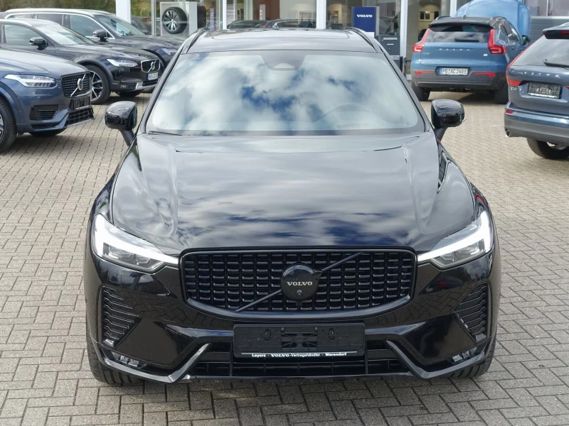 Volvo XC60 ULTRA-BLACK/250HP/PANO/HUD/360/MEMO/H&K/LED/468g, снимка 2 - Автомобили и джипове - 52146393