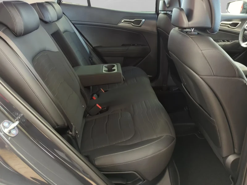 Kia Sportage 1.6PHEV/252HP/VISION/ACC/AMBI/CAM/NAVI/124f, снимка 13 - Автомобили и джипове - 53180961