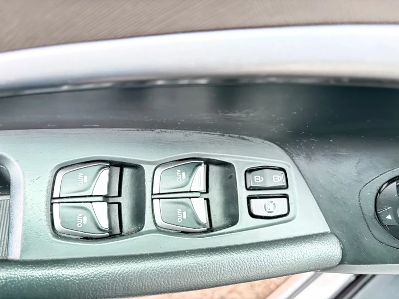 Hyundai Santa fe, снимка 17 - Автомобили и джипове - 53454381