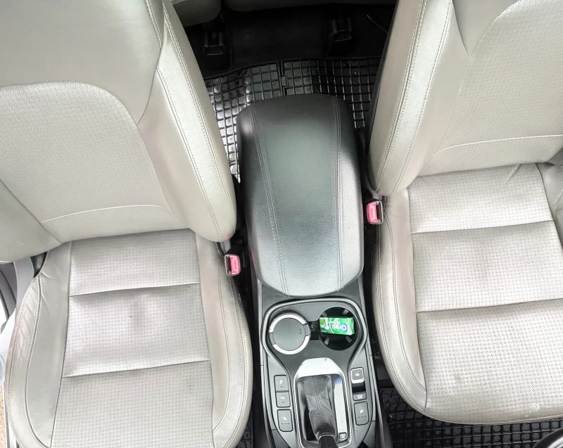 Hyundai Santa fe, снимка 5 - Автомобили и джипове - 53454381