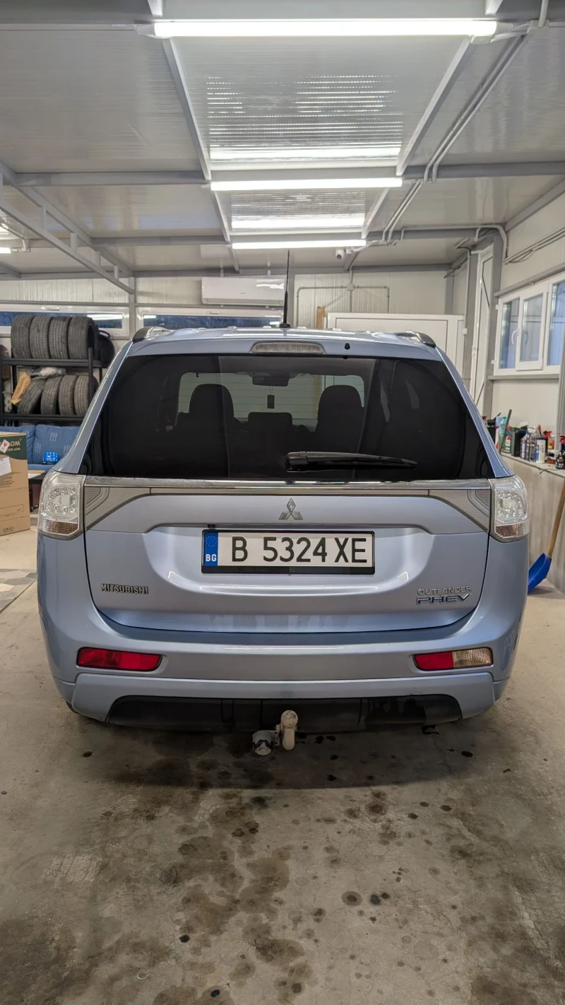 Mitsubishi Outlander, снимка 3 - Автомобили и джипове - 53477962