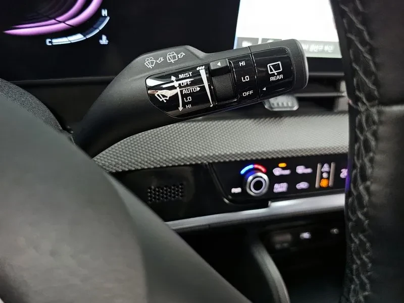 Kia Sportage 2.0 CRDi 4WD, снимка 14 - Автомобили и джипове - 54276405