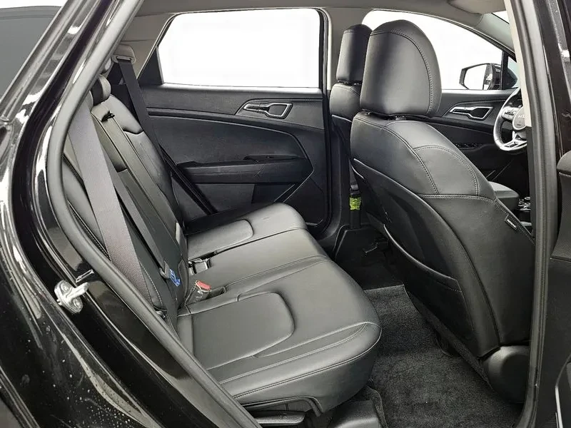 Kia Sportage 2.0 CRDi 4WD, снимка 12 - Автомобили и джипове - 54276405