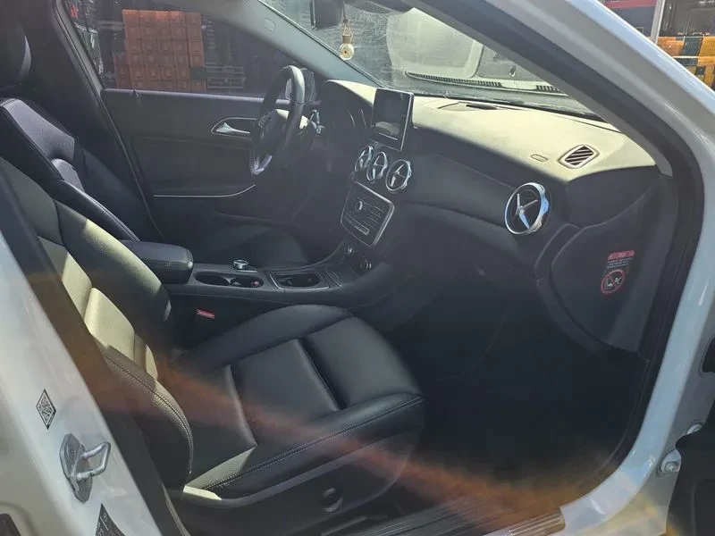 Mercedes-Benz GLA X156 Gla220, снимка 9 - Автомобили и джипове - 55259390