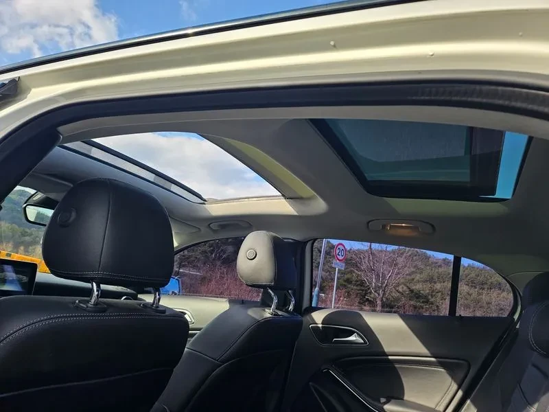 Mercedes-Benz GLA X156 Gla220, снимка 11 - Автомобили и джипове - 55259390