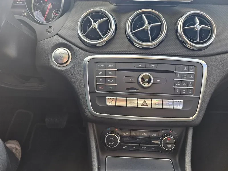 Mercedes-Benz GLA X156 Gla220, снимка 14 - Автомобили и джипове - 55259390
