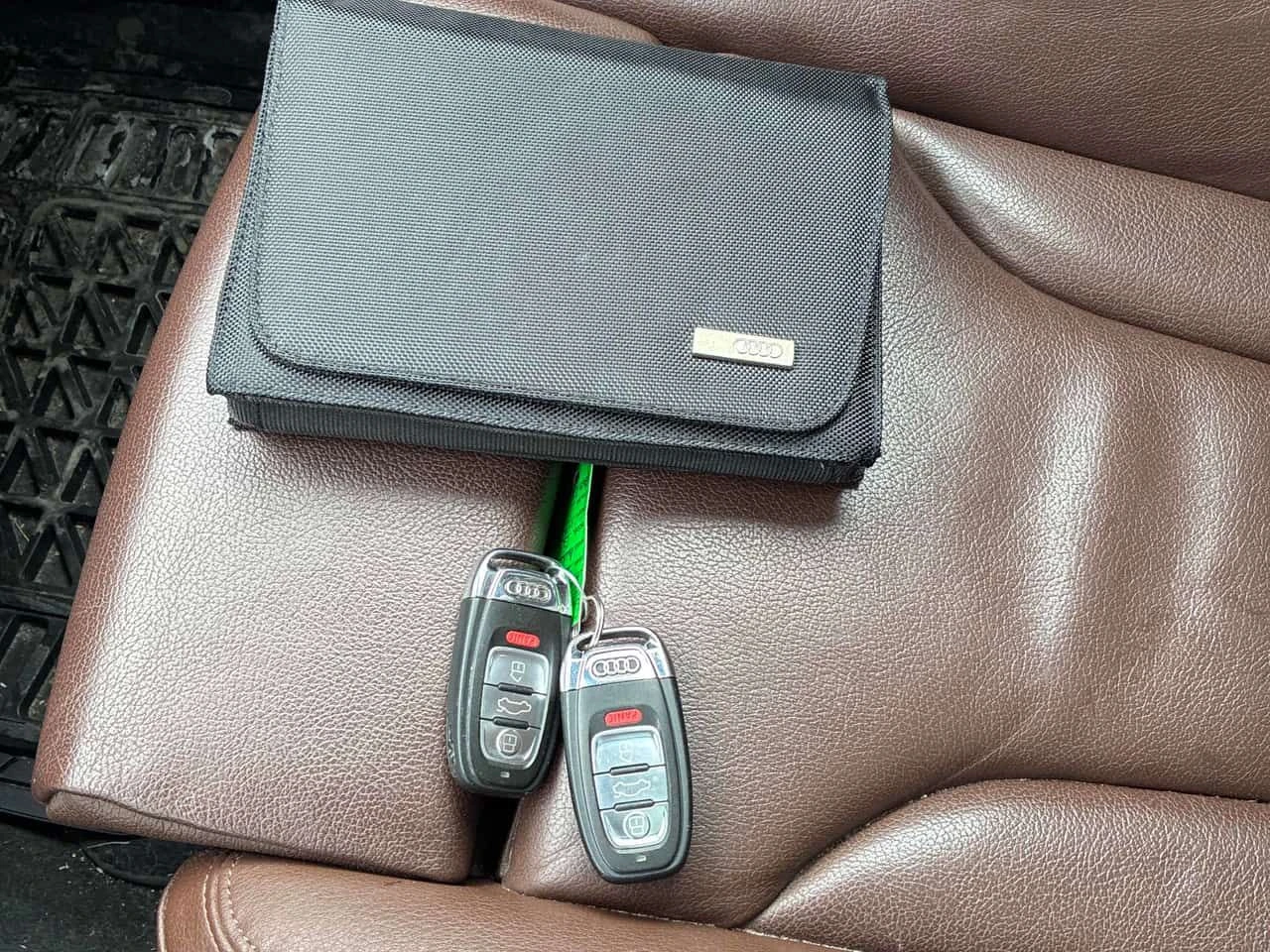 Audi Q5 * 2.0L Technik * CARFAX * ЦЕНА ДО БГ, снимка 11 - Автомобили и джипове - 53969802