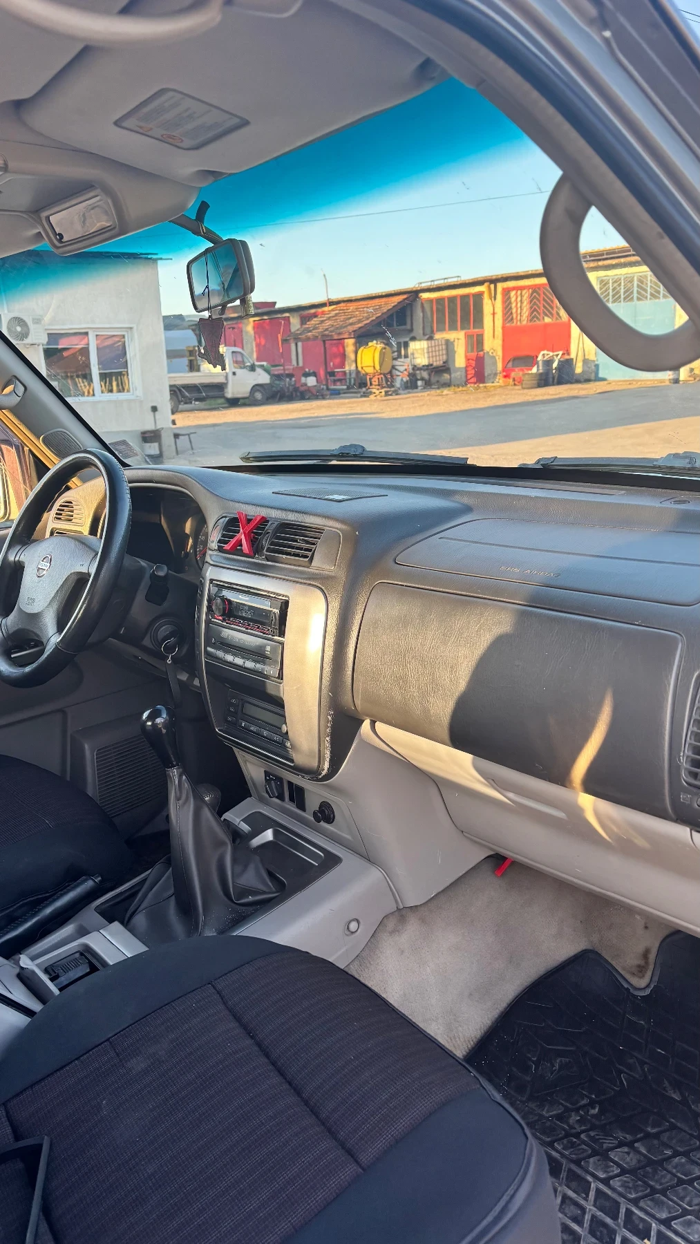 Nissan Patrol, снимка 9 - Автомобили и джипове - 54568026