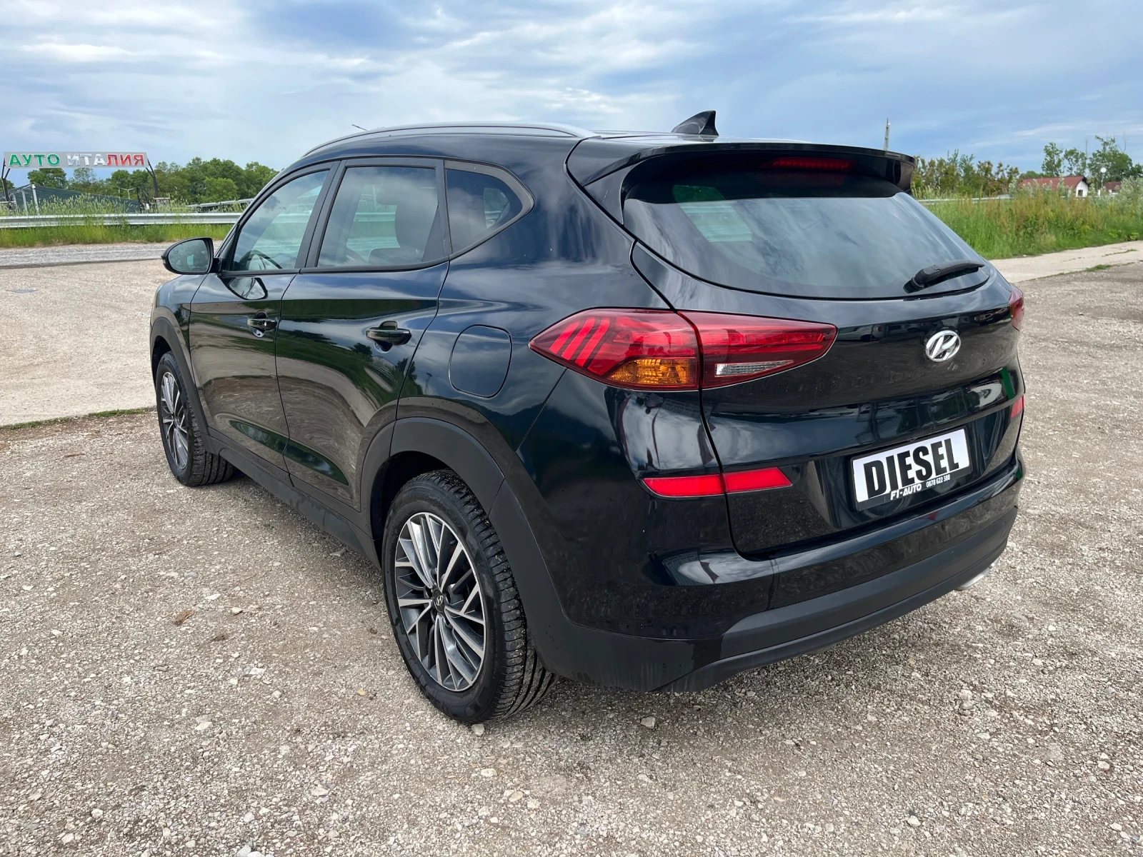 Hyundai Tucson 1.6GRDI-FEIS-NAVI-KAMERA-ITALIA, снимка 12 - Автомобили и джипове - 54587573