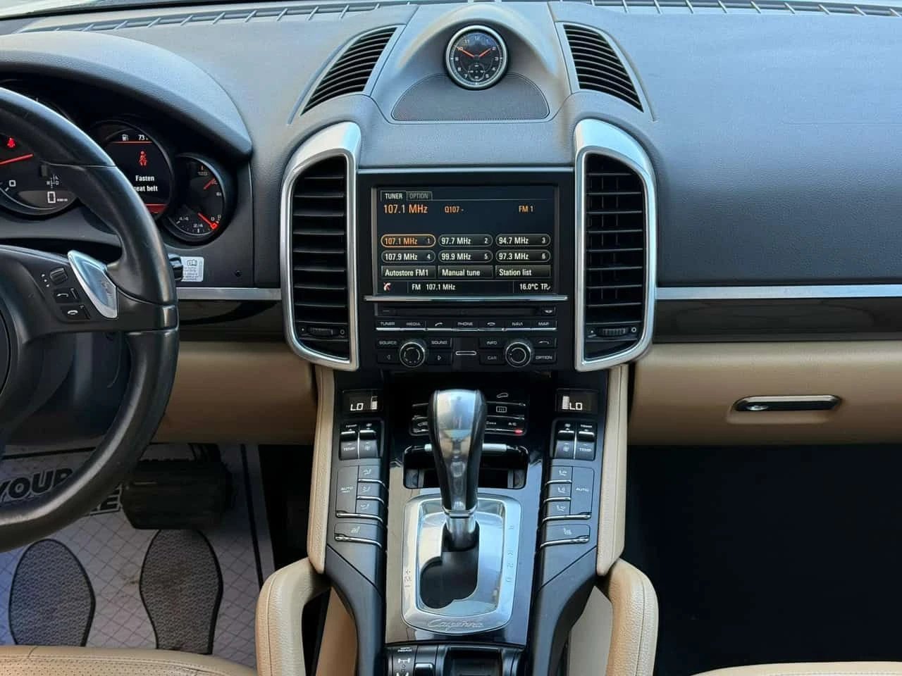 Porsche Cayenne AWD 4dr Diesel Platinum/CARFAX/ФИНАНСИРАНЕ, снимка 8 - Автомобили и джипове - 54680684