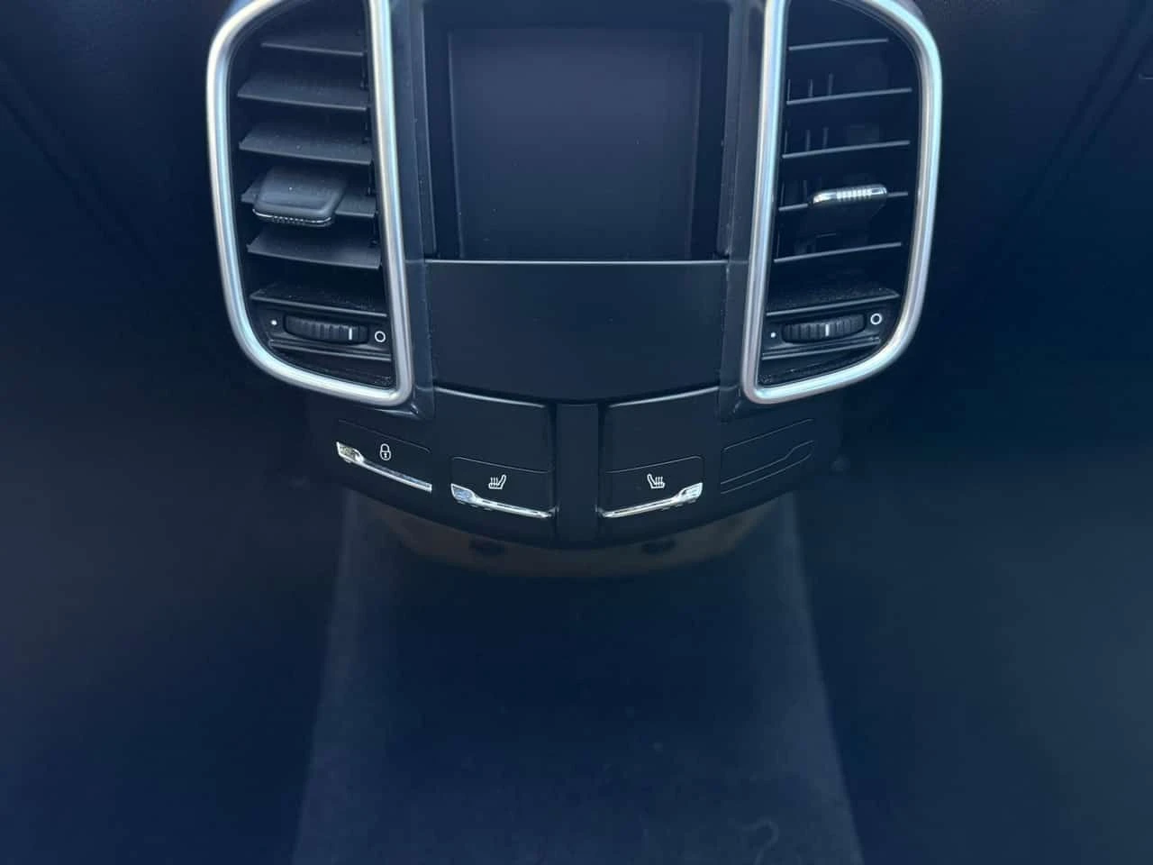 Porsche Cayenne AWD 4dr Diesel Platinum/CARFAX/ФИНАНСИРАНЕ, снимка 14 - Автомобили и джипове - 54680684