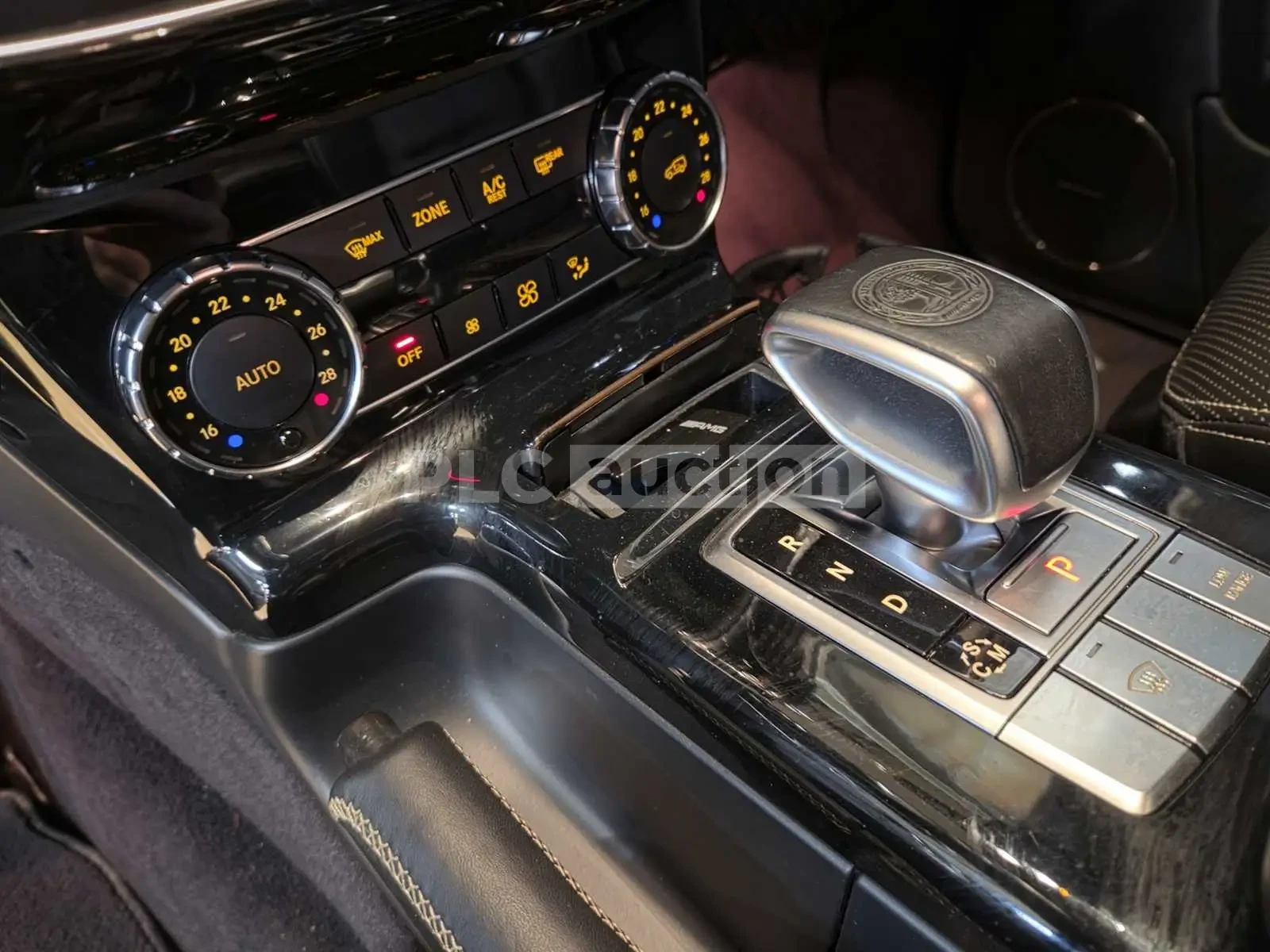 Mercedes-Benz G 63 AMG H KARDON| TV| МАСАЖ| КАМЕРА| ОБДУХ| ВКЛ.ТЕХНОТЕСТ, снимка 6 - Автомобили и джипове - 54870015